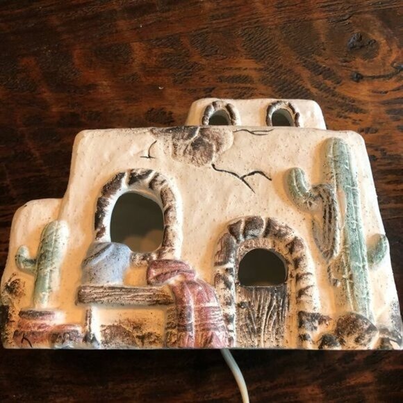 Vintage Ceramic Adobe Nightlight or Christmas Villa - Picture 10 of 12